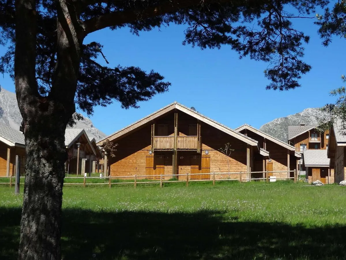 Chalet Mitoyen 3 Pieces 6 Pers. Avec Terrasse - Residence Le Hameau Du Puy, Superdevoluy - Fr-1-504-450